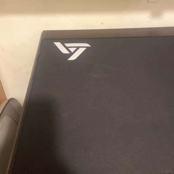 big gaming mousepad. very good condition, can be washed and looks brand new - Picture 3 of 4